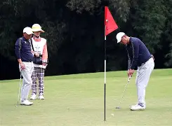 高尔夫超级杯上演强强对话，北城猎隼队绝杀关东银狐队，多点开花奏效；更衣室氛围正向的简单介绍