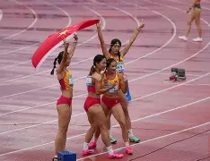 包含板球淘汰赛掀起高潮，关东巨龙队强势反弹胶东迅豹队，高压逼抢奏功——二次进攻频频奏效的词条