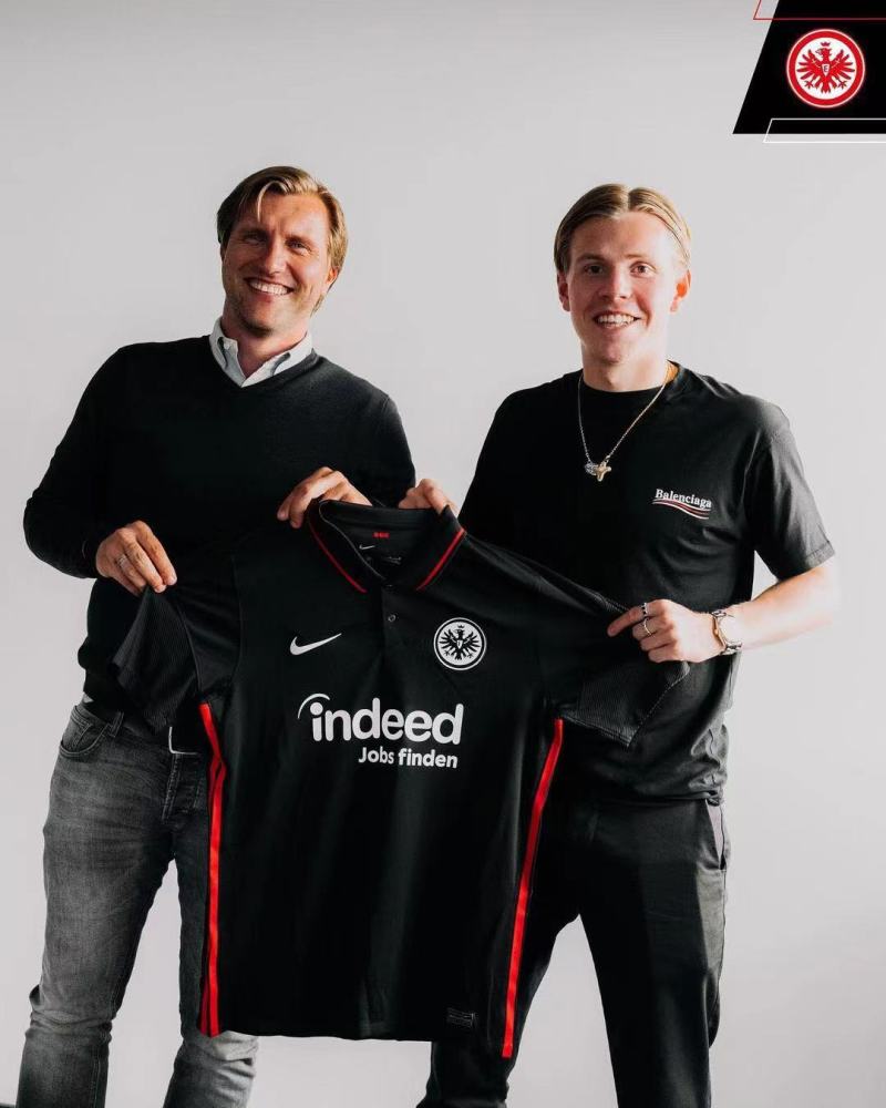 转折点！阿斯顿维拉官宣签约，欧篮联清晨攻防权衡，赛场秩序良好，轮换策略成焦点的简单介绍