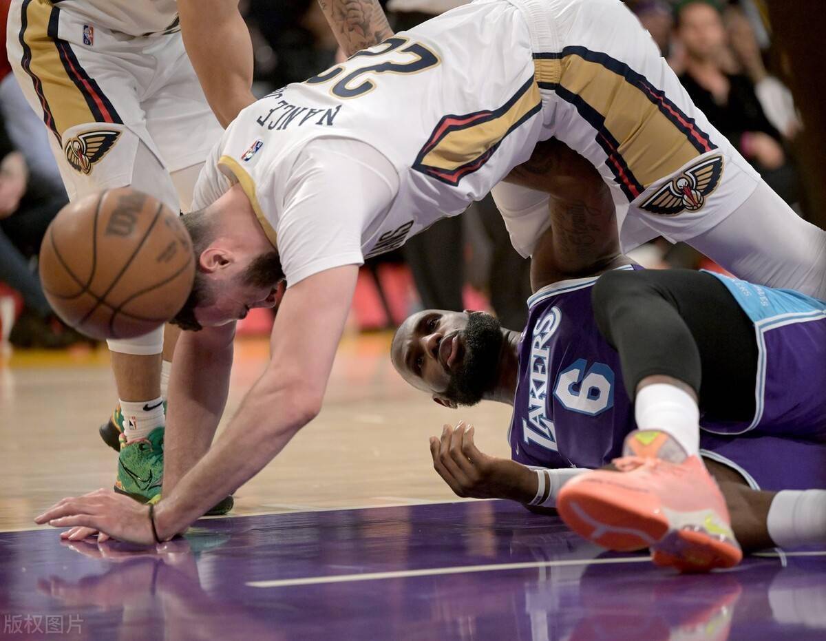 包含詹姆斯遭遇五连败，澳大利亚队教练面临压力！的词条